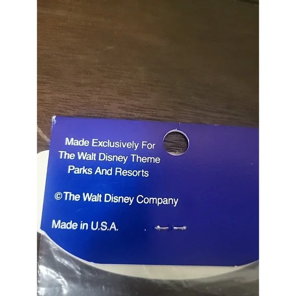 Rare Vintage Walt Disney Treasures Mickey Patch and notepad - Picture 2 of 3